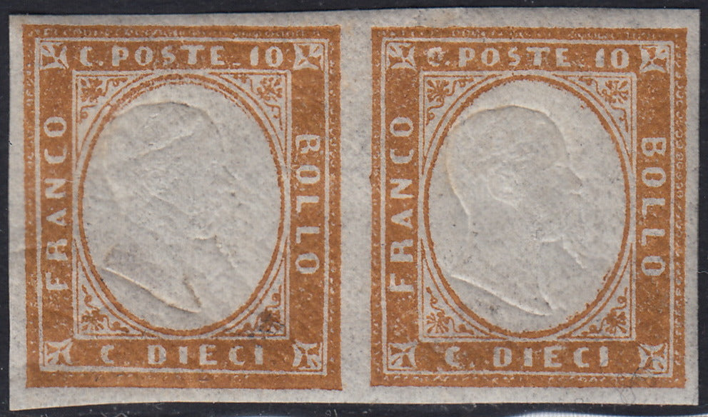BA25_675 - 1863 - IV emissione c. 10 bistro scuro II tavola coppia orizzontale nuova con gomma integra (14Eb)