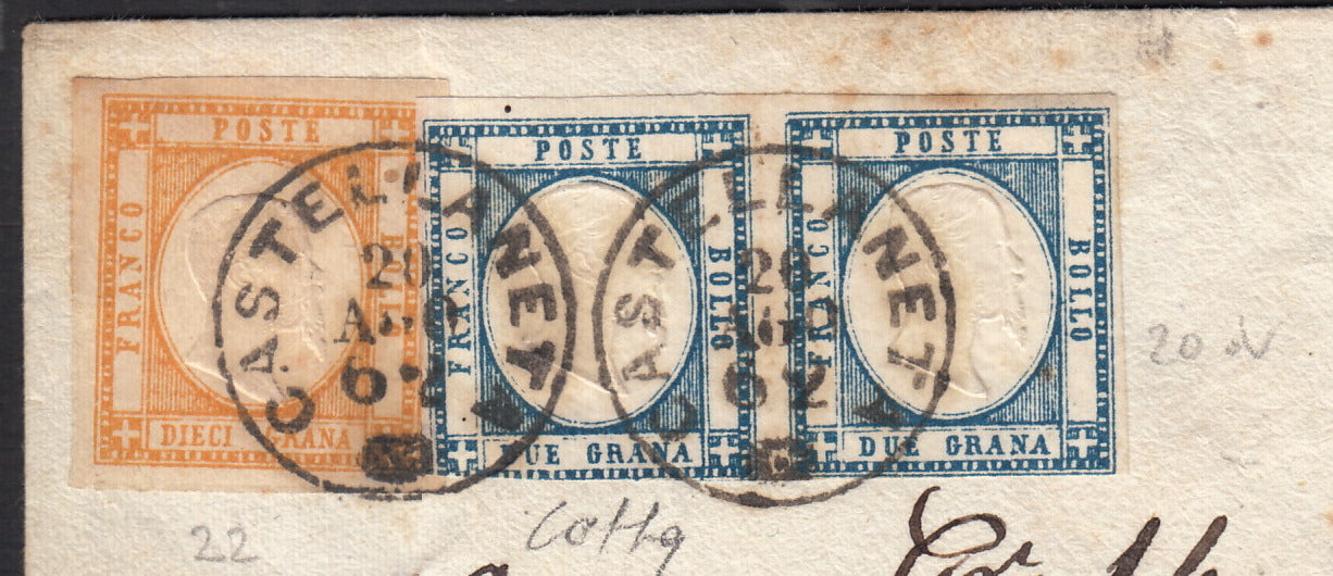 BO255_1 - 1862 - Lettera assicurata spedita da Castellaneta per Napoli 20/8/62 affrancata con 2 grana azzurro scuro + 10 grana arancio (20d + 22).