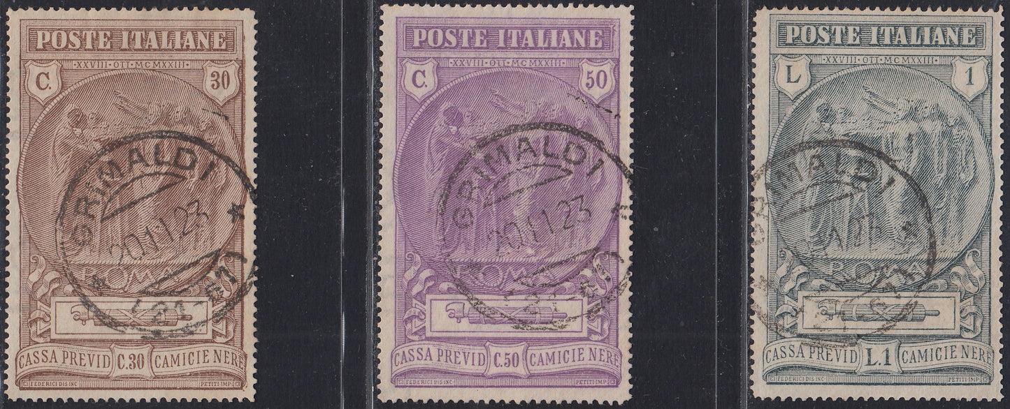 UT478 - 1923 -  Pro Cassa di Previdenza Camicie Nere, serie completa di tre esemplari usati con annulli originali (147/149).