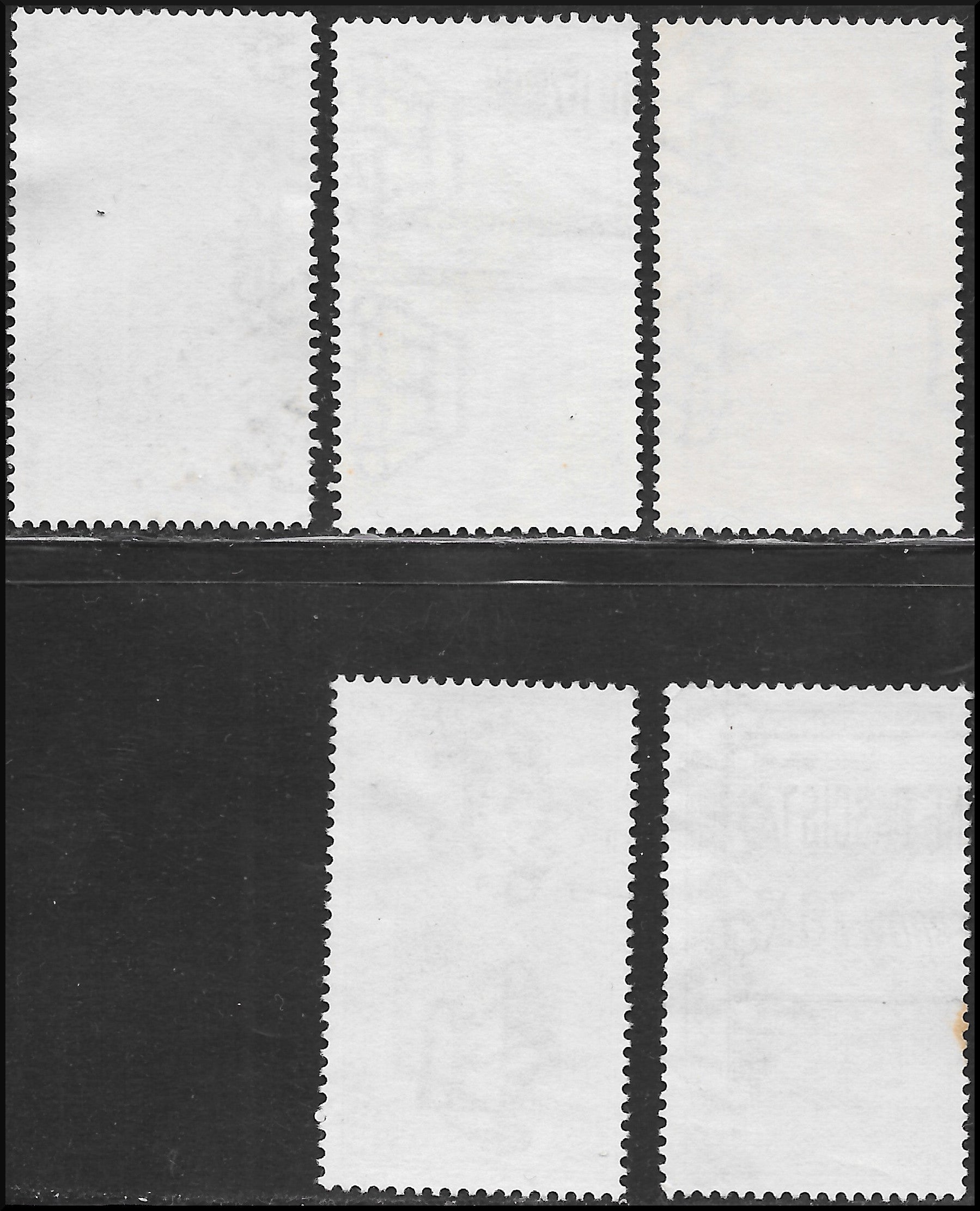 1930 – Virgilio, Diez recortes de un cartel publicitario sobre cartón grueso con una impresión perforada impresa en negro en el contorno y en diagonal la inscripción SAGGIO en mayúsculas.