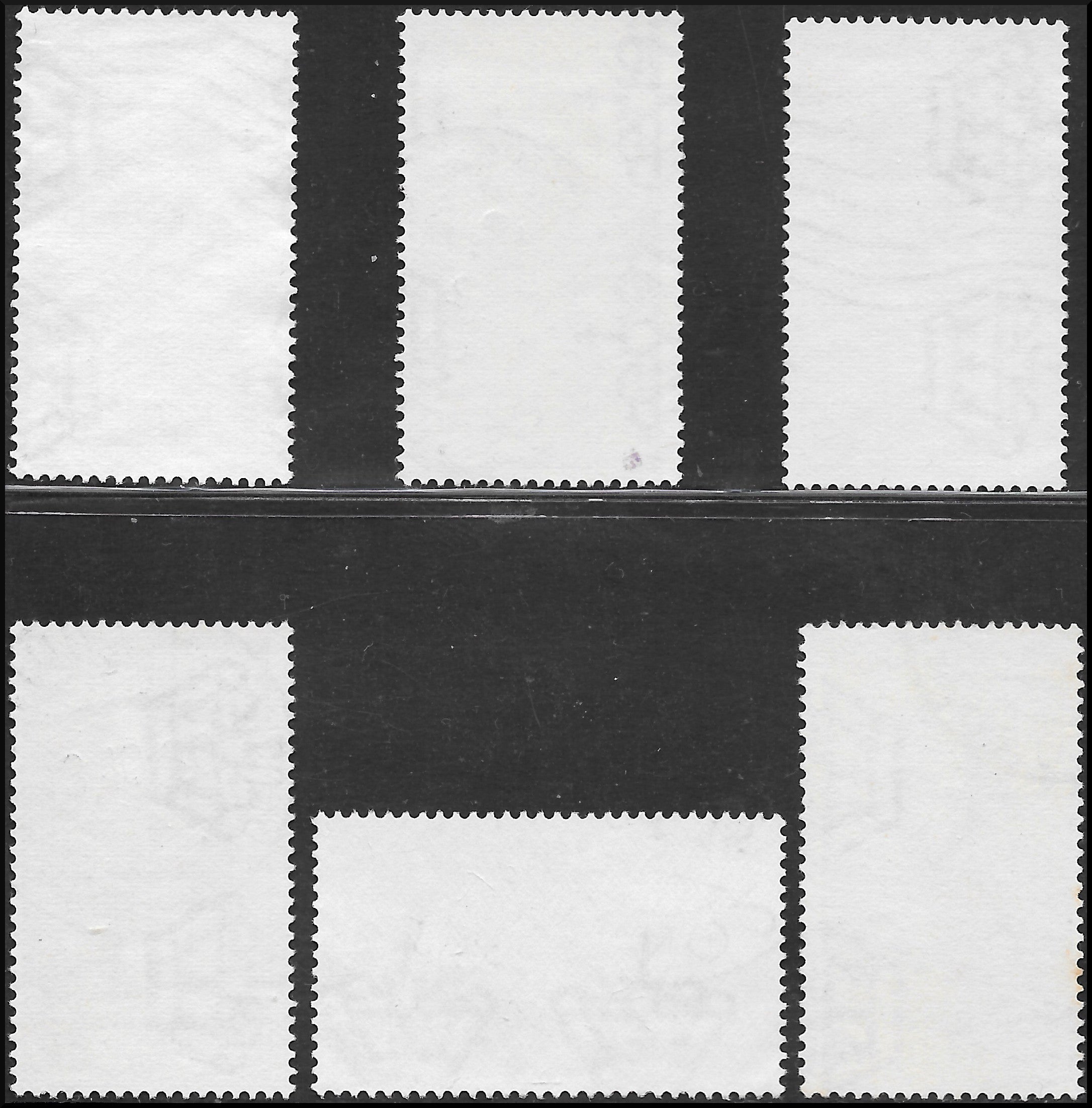 1930 – Virgilio, Diez recortes de un cartel publicitario sobre cartón grueso con una impresión perforada impresa en negro en el contorno y en diagonal la inscripción SAGGIO en mayúsculas.