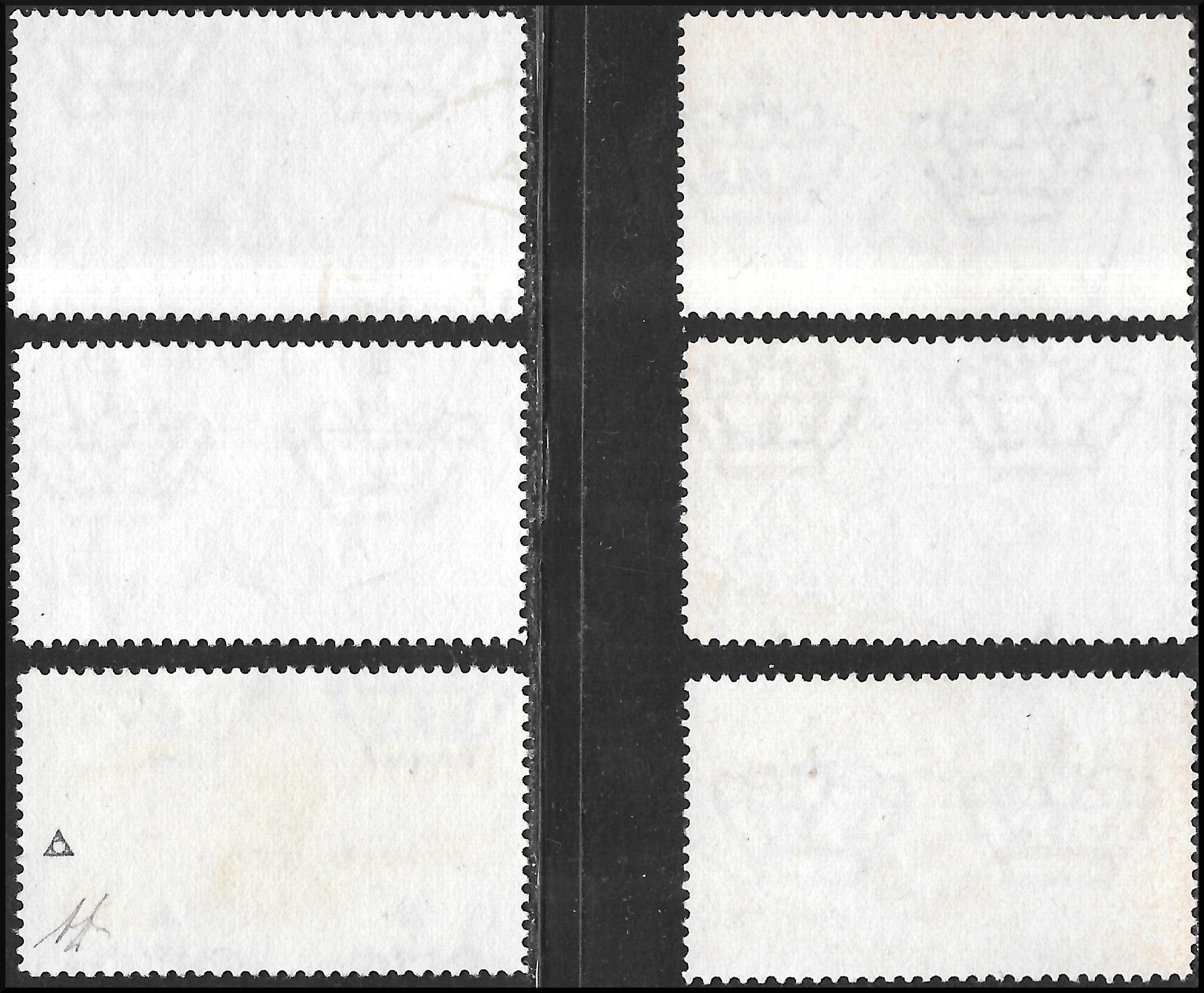 1930 – Virgilio, Diez recortes de un cartel publicitario sobre cartón grueso con una impresión perforada impresa en negro en el contorno y en diagonal la inscripción SAGGIO en mayúsculas.