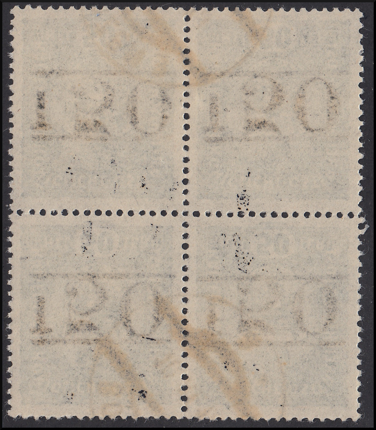 BZ20 - 1918/19 - Trentino Alto Adige, ufficio di Bolzano 3, francobollo d'Austria da 50 heller verde con soprastampa "T + cifra di corpo più grande tra due righe", blocco di quattro esemplari usato (BZ3/8)