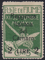 Fiume313 - 1920 - Legionari soprastampati Reggenza Italiana del Carnaro, 2L. su c.5 verde giallo nuovo con gomma (144a)