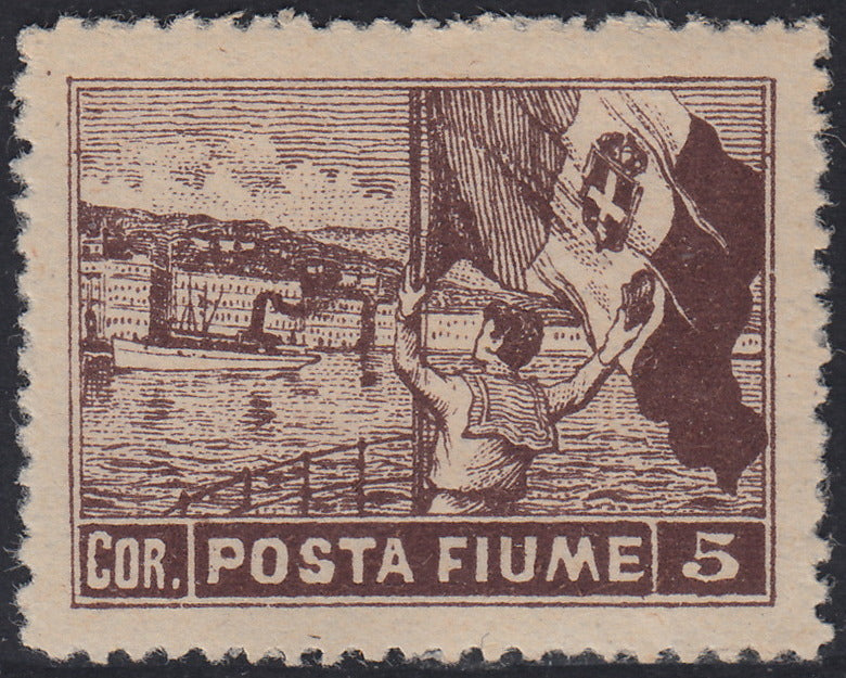 FIUME395 - 1919 - Francobollo Allegorie con dicitura "Posta Fiume" 5 corone bruno con varietà di dentellatura 12 1/4 x 13 1/4 nuovo con gomma originale (61/II)