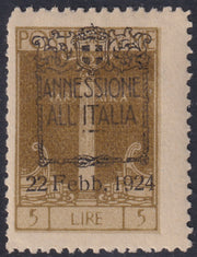 Fiume636 - 1924 - San Vito e Soggetti vari, soprastampa ANNESSIONE ALL'ITALIA, Colore diverso, L. 5 bistro oliva nuovo con gomma (225A)
