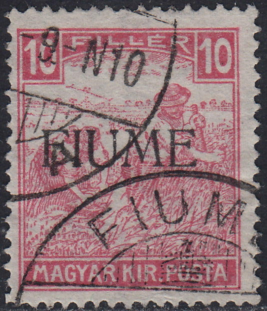Fiume653 - 1918 - Mietitori di Ungheria, 10 filler rosso "cifre bianche" soprastampato FIUME a macchina usato (22a)