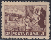 Fiume715 - 1919 - Allegorie, tassello "Posta Fiume", 5 corone bruno dentellatura 10 1/2 nuovo con gomma integra (61/I)