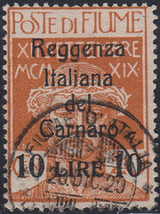 Fiume734 - 1920 - Legionari di Fiume soprastampati Reggenza Italiana del Carnaro, L. 10 su c 20 ocra senza emblema della reggenza a verso usato (146t)