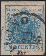 1858 - Franqueo adeudado para periódicos, 4 kr. Rojo opaco usado en restos de periódico (4)