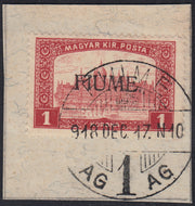 ND128 - 1918 - Francobollo d'Ungheria "Parlamento", 1 korona carminio e rosa, soprastampa a mano FIUME del III tipo, usato su frammento (17/III)
