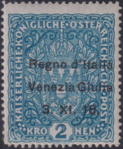 RM10_149 - 1918 - Francobollo d'Austria 2 Korone azzurro con soprastampa "Regno d'Italia / Venezia Giulia / 3.XI.18." nuovo con gomma originale (15)