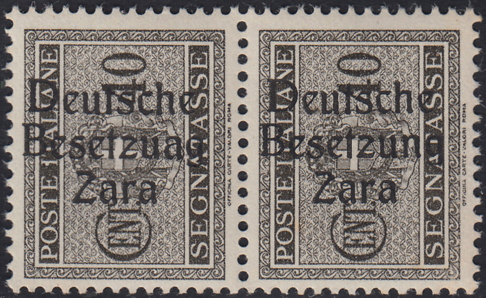 RM10_15 - 1943 - Occupazione tedesca di Zara, Segnatasse c. 40 bruno grigio soprastampato "Deutsche BesetzuAg Zara" in coppia con esemplare normale nuovo con gomma integra (6+6a)