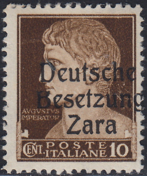 RM10_60 - 1943 - Occupazione tedesca di Zara, c. 10 bruno soprastampato "Deutsche Besetzung Zara" e varietà tipografica "B" tagliata in alto nuovo con gomma integra (2h)
