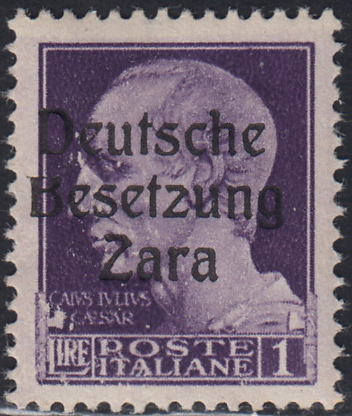 RM10_67 - 1943 - Occupazione tedesca di Zara, L. 1 violetto soprastampato "Deutsche Besetzung Zara" e varietà tipografica "B" tagliata in alto nuovo con gomma originale (9h)