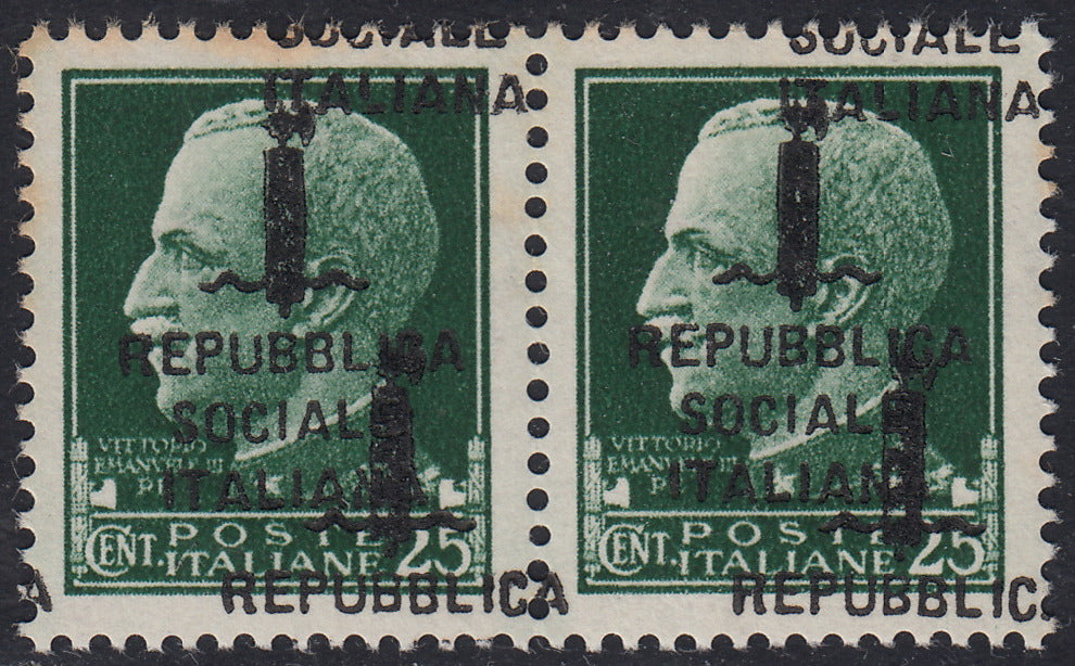 1944 - Imperial c. 25 green horizontal pair with double "k" type overprint, one of which is strongly shifted to the right and up (491fa)