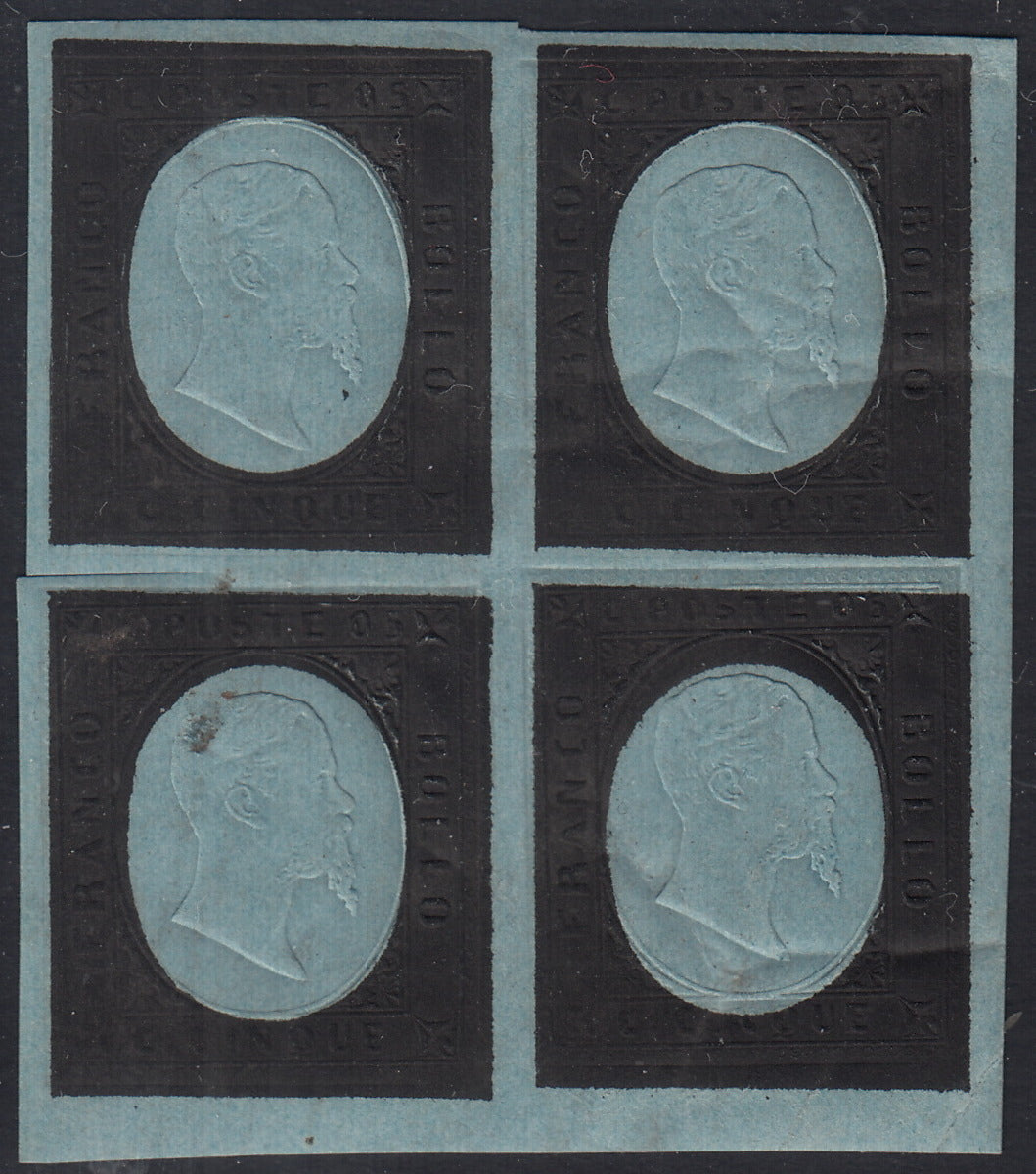 Sard1095 - 1854 - III emissione II composizione, prova del c. 5 in nero su sfondo azzurro su carta spessa proveniente dalle prove della II emissione di Sardegna, blocco di quattro esemplari nuovo con gomma originale (P33)