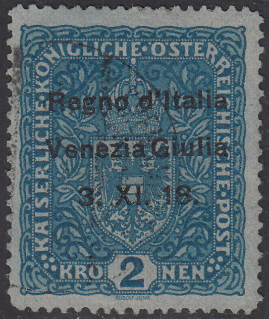 T68 - 1918 - Francobolli d'Austria soprastampati "Regno d'Italia / Venezia Giulia / 3.XI.18", 2 korone azzurro usato (15)