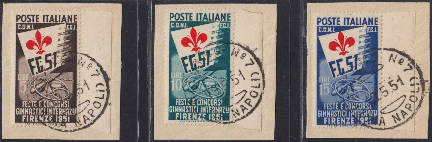 UT263 - 1951 - Feste e Concorsi Ginnici Internazionali a Firenze, serie completa di tre valori  usati su frammento (661/663)