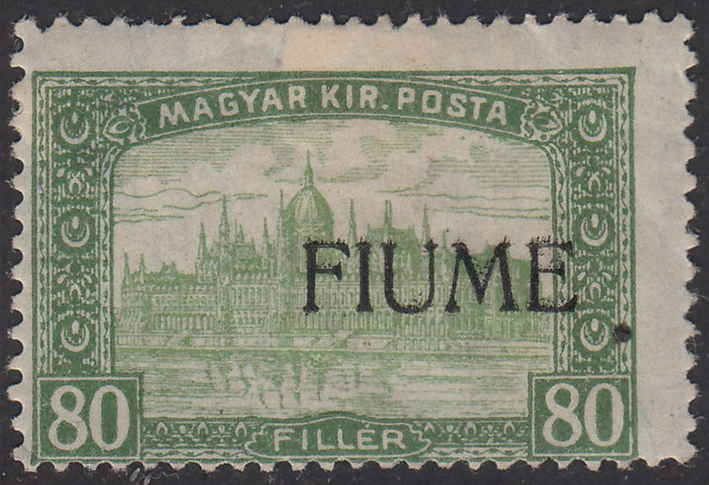 V164 - 1918 - Parlamento d'Ungheria, 80 filler verde e verde giallo con soprastampa fortemente spostata a destra nuovo con gomma originale (16feb)