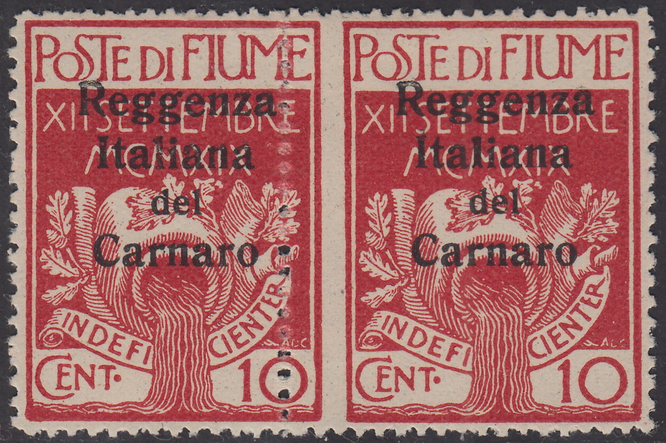 V338 - 1920 - Legionaries of Fiume, c. 10 overprinted carmine Italian Regency of Carnaro, example with left serration strongly shifted to the left paired with a shorter example, new with rubber (134zmad)