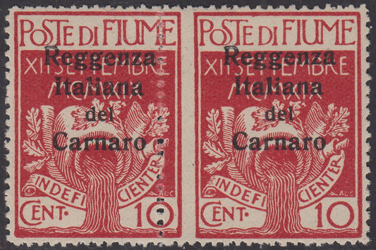 V338 - 1920 - Legionaries of Fiume, c. 10 overprinted carmine Italian Regency of Carnaro, example with left serration strongly shifted to the left paired with a shorter example, new with rubber (134zmad)