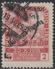 V525 - 1921 - Pro Fondazione Studio soprastampati COSTITUENTE FIUMANA L. 2 rosa bruno "seconda a di Fiumana" caduta in basso usato (172nd)