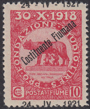 V531 - 1921 - Pro Fondazione Studio soprastampati COSTITUENTE FIUMANA c. 10 carminio con soprastampa fortemente spostata in senso verticale (165d)