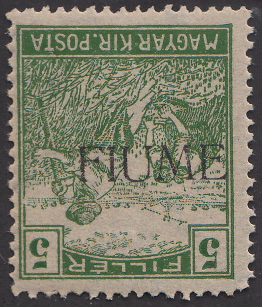 V66 - 1918 - Postage stamp of Hungary from the Reapers series, 5 filler green yellow with machine overprint FIUME upside down new with rubber (6ac)